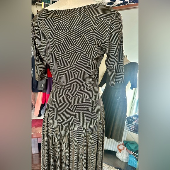 LuLaRoe Black & Gold Geometric Fit-and-Flare Midi Dress - Picture 4 of 5
